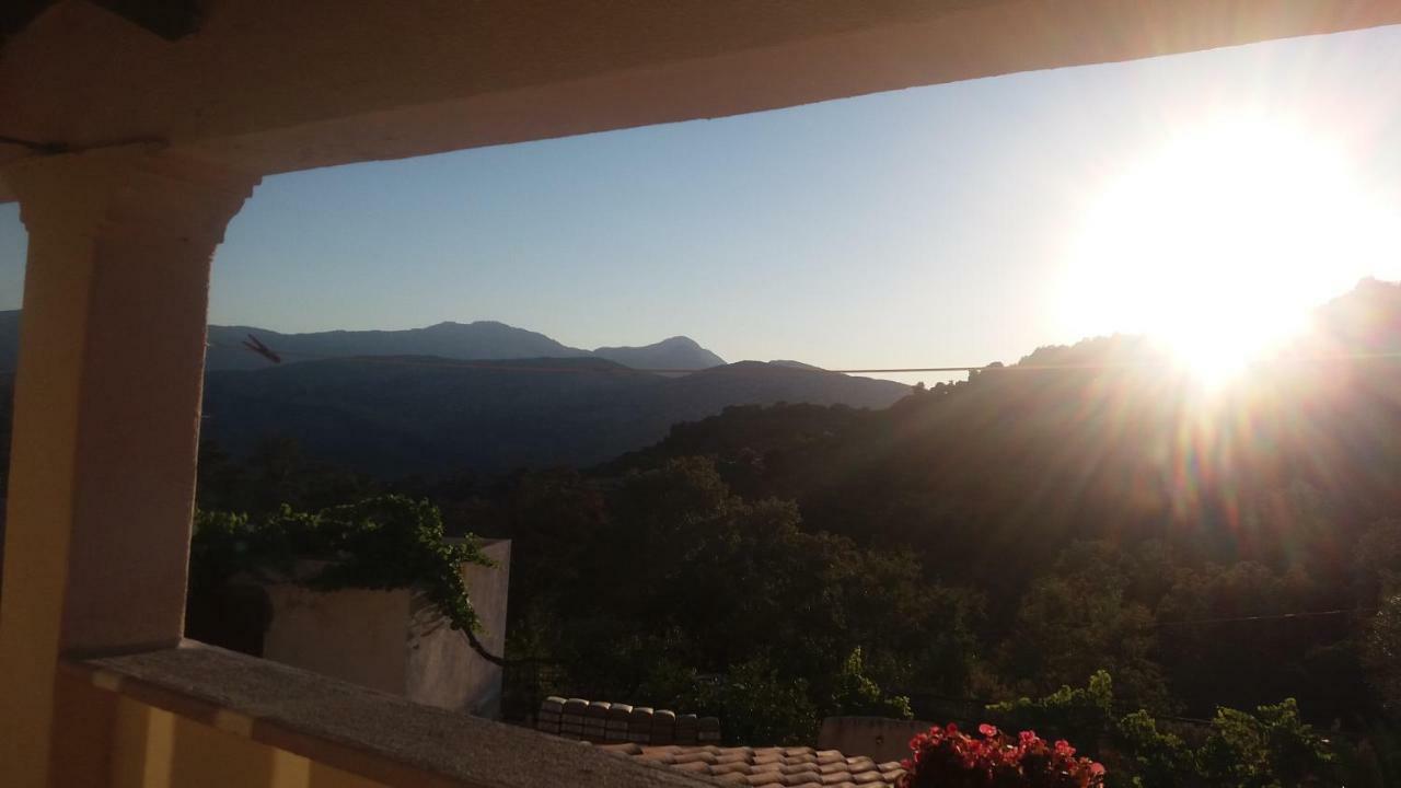 Casa Lucia Campagna Relax Guest House Dorgali Exterior photo